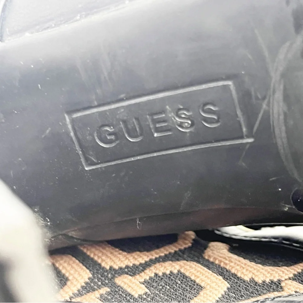 Guess larya black